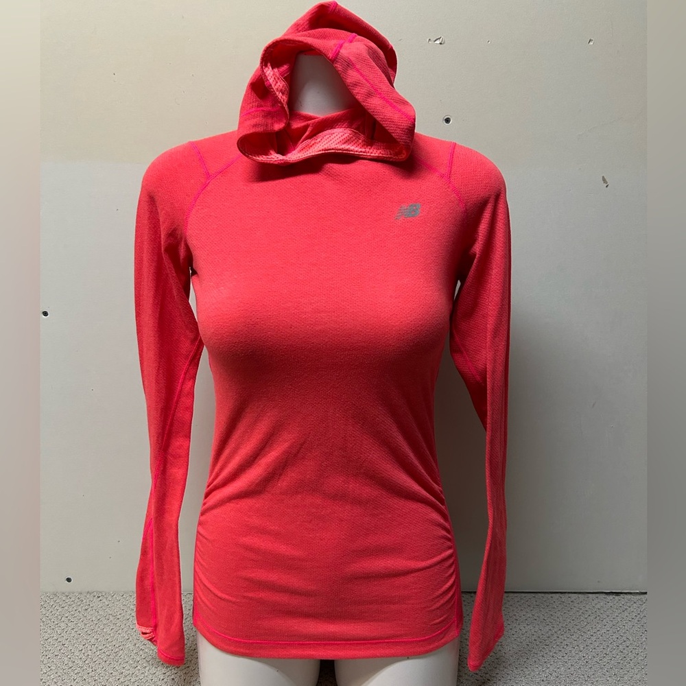 2/$30⚡️- SHIRT | Women’s New Balance long sleeve shirt size small